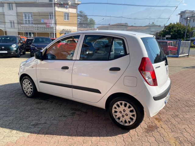 HYUNDAI i10 usata 15