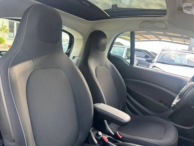 SMART ForTwo usata, con Bluetooth
