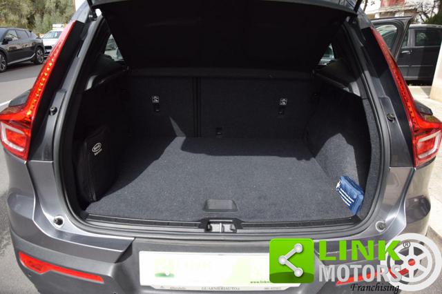 VOLVO XC40 usata, con USB