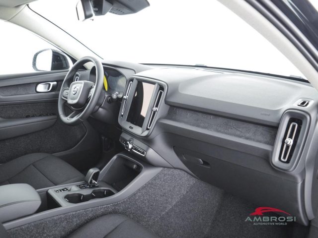 VOLVO XC40 usata 11