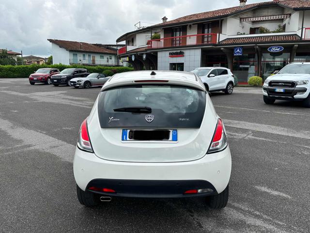 LANCIA Ypsilon usata, con Autoradio