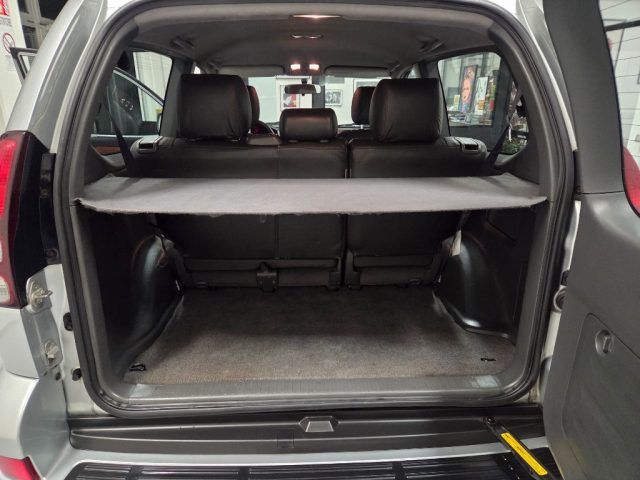 TOYOTA Land Cruiser usata, con Climatizzatore automatico, 2 zone