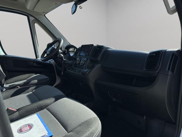 FIAT Ducato usata, con Sedile posteriore sdoppiato