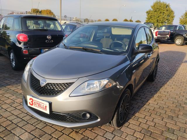 LANCIA Ypsilon usata, con Airbag