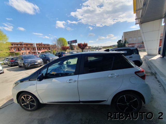 TOYOTA Yaris usata, con Alzacristalli elettrici