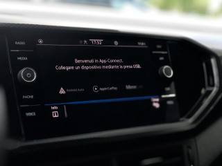 VOLKSWAGEN T-Cross usata, con Isofix