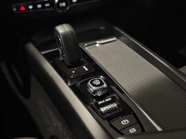 VOLVO XC60 usata, con Servosterzo
