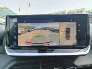 PEUGEOT 2008 usata, con Controllo automatico clima
