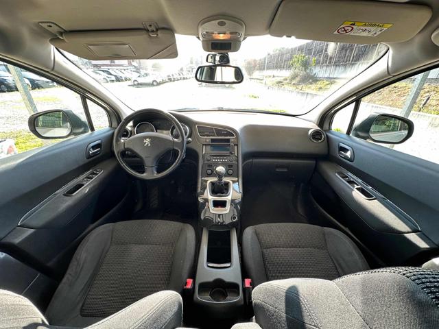 PEUGEOT 5008 usata, con Sensori di parcheggio posteriori