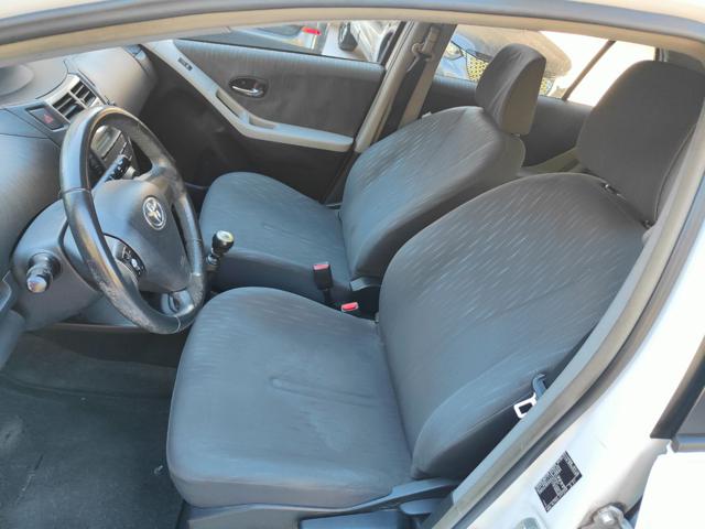 TOYOTA Yaris usata, con Chiusura centralizzata