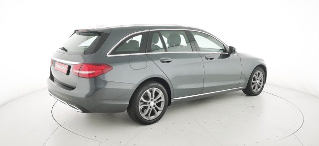 MERCEDES-BENZ C 200 usata, con Sistema di navigazione