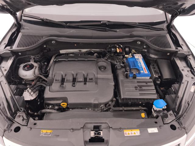 SKODA Karoq usata, con Hill holder