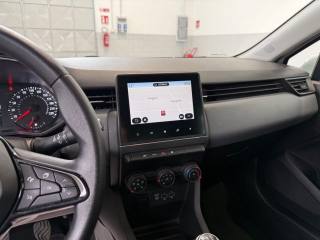 RENAULT Clio usata, con Autoradio digitale
