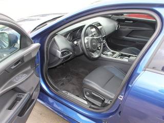 JAGUAR XE usata, con Boardcomputer