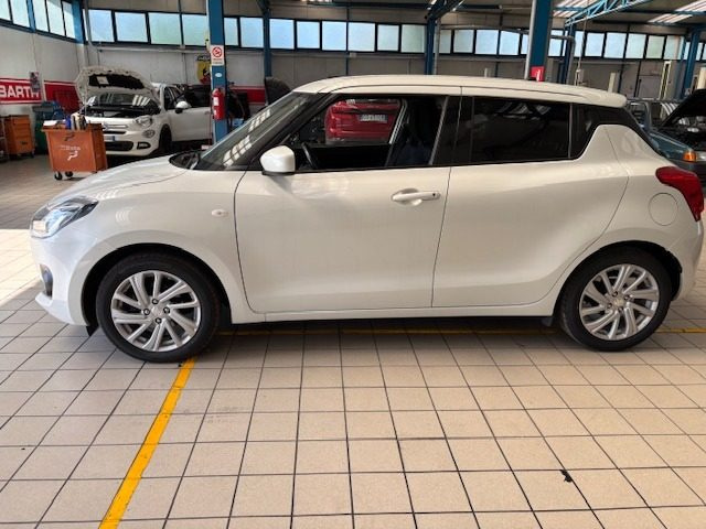 SUZUKI Swift usata, con Autoradio