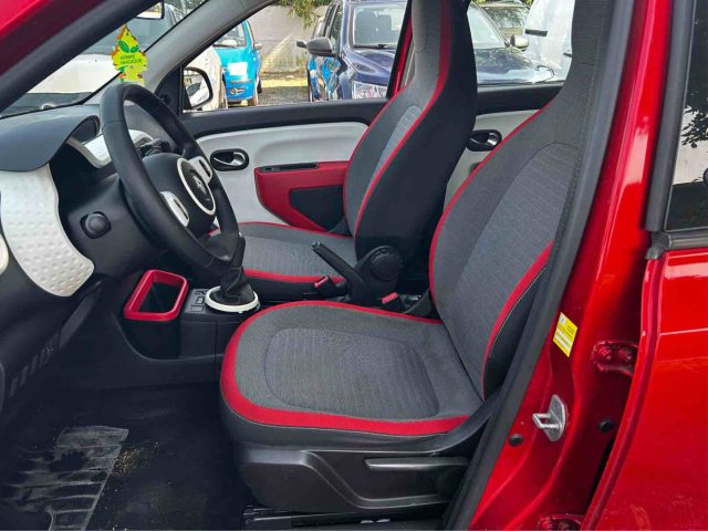 RENAULT Twingo usata, con Autoradio