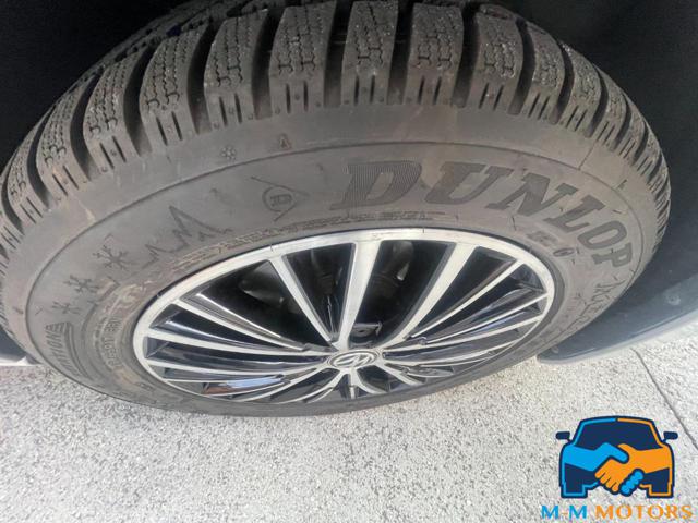 VOLKSWAGEN Touran usata, con Sedile posteriore sdoppiato