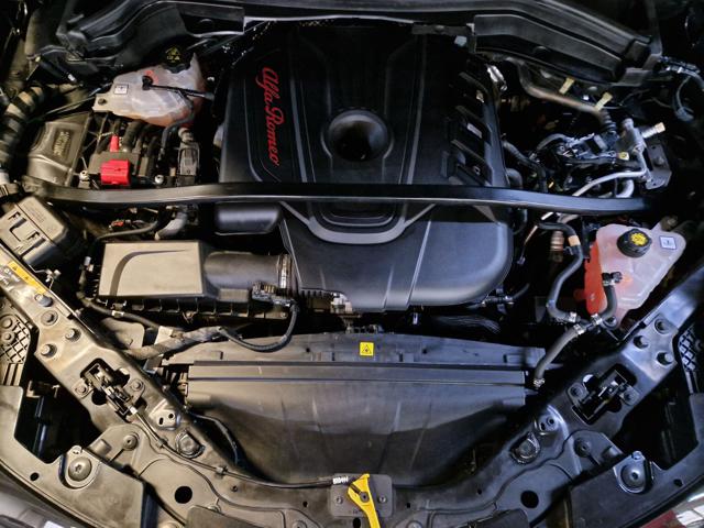 ALFA ROMEO Stelvio usata, con Sedile posteriore sdoppiato