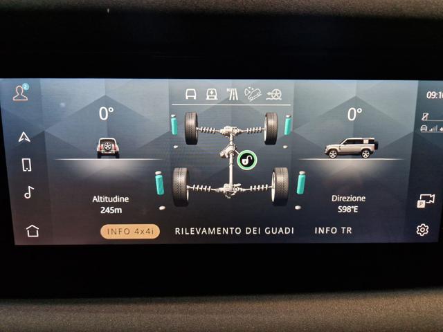 LAND ROVER Defender usata, con Touch screen