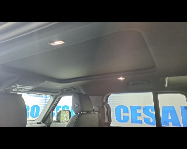 LAND ROVER Defender usata, con Parabrezza riscaldabile