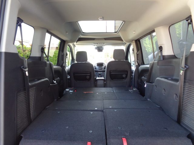 FORD Tourneo Connect usata, con Cronologia tagliandi