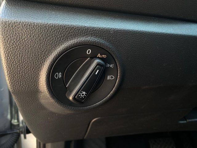 VOLKSWAGEN T-Roc usata, con Touch screen