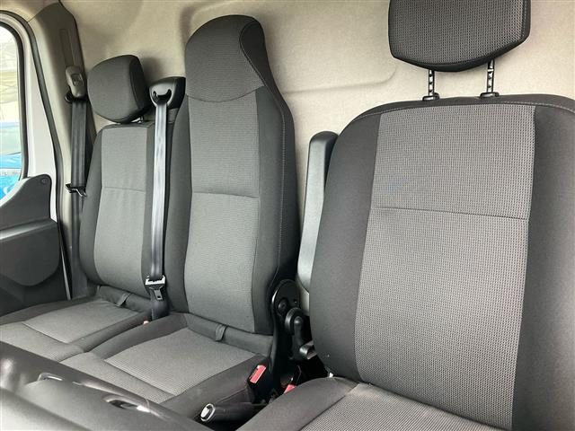 RENAULT Master usata, con Gancio traino