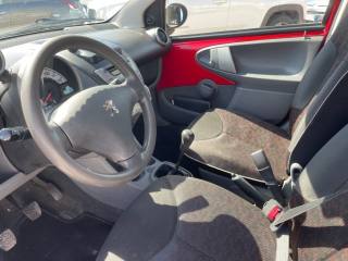 PEUGEOT 107 usata 8