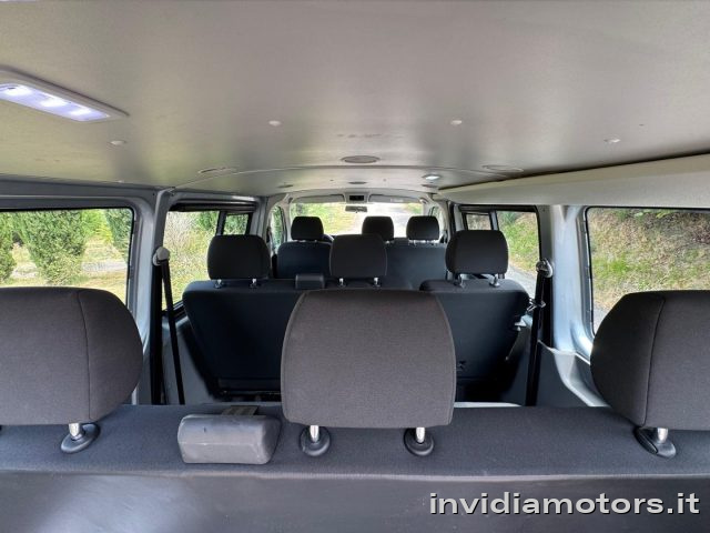 VOLKSWAGEN Caravelle usata, con ESP