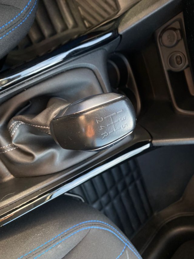 PEUGEOT 2008 usata, con Chiusura centralizzata