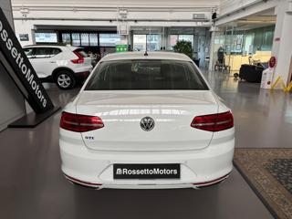 VOLKSWAGEN Passat usata, con Airbag Passeggero