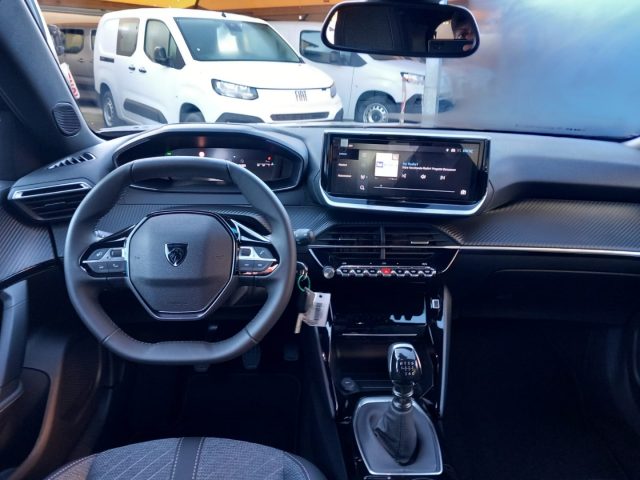 PEUGEOT 2008 usata, con Sensore di pioggia
