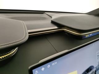 LOTUS Eletre usata, con Touch screen