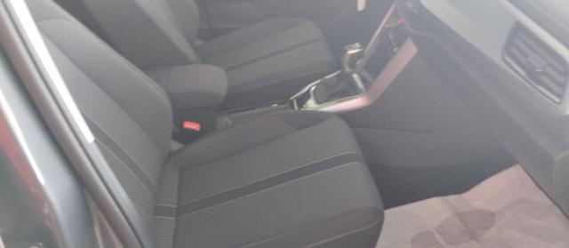VOLKSWAGEN T-Roc usata, con Autoradio