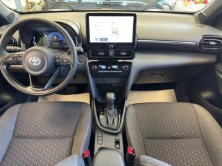 TOYOTA Yaris Cross usata, con Controllo automatico clima
