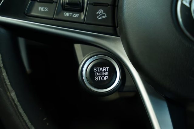 ALFA ROMEO Stelvio usata, con Controllo vocale