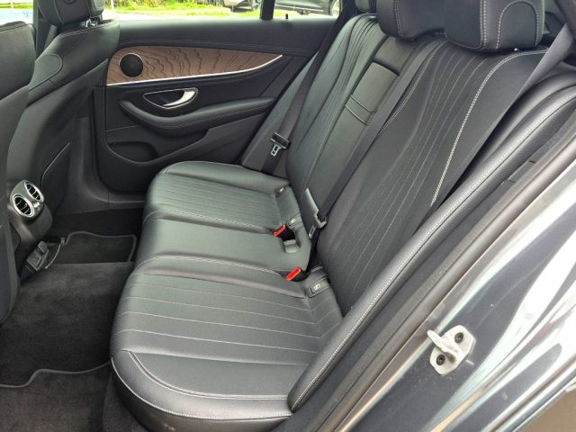 MERCEDES-BENZ E 220 usata, con Trazione integrale