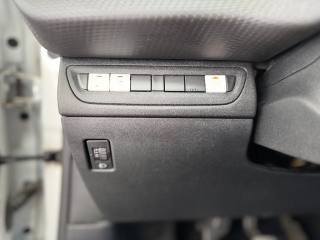 PEUGEOT 2008 usata, con Sensore di pioggia