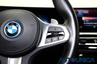 BMW 320 usata, con USB