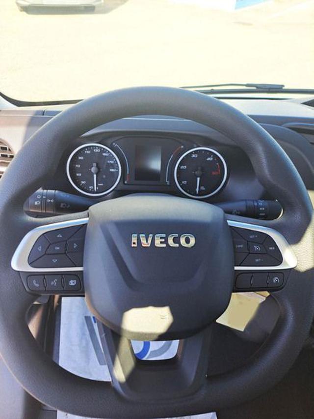 IVECO Daily usata, con Servosterzo