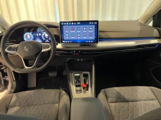 VOLKSWAGEN Golf usata, con Autoradio