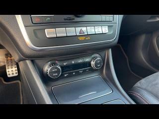 MERCEDES-BENZ GLA 200 usata 13