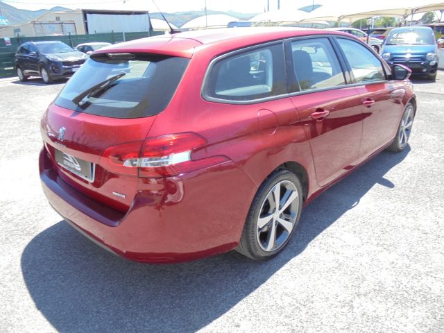 PEUGEOT 308 usata, con Airbag testa