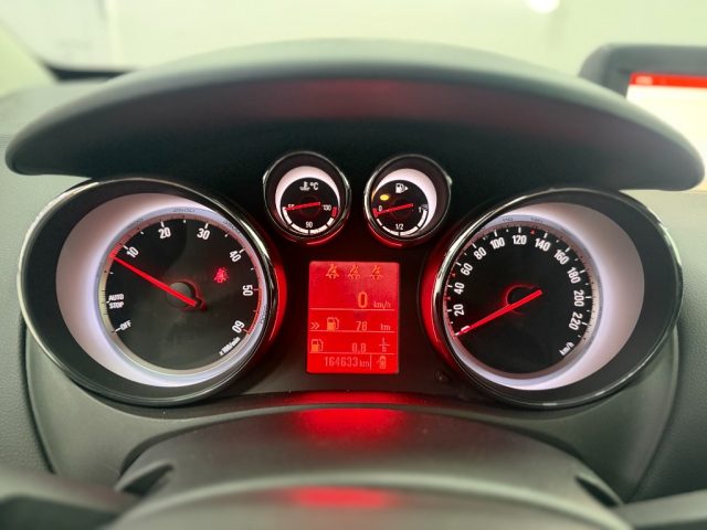 OPEL Meriva usata, con Specchietti laterali elettrici