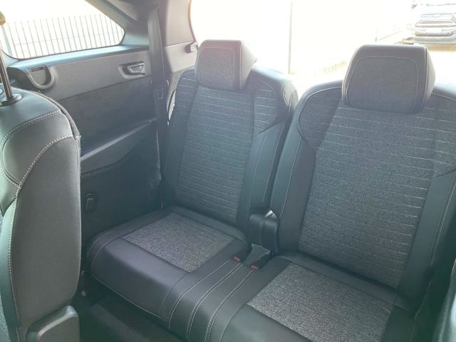 PEUGEOT 5008 usata, con Bluetooth