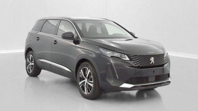 PEUGEOT 5008 usata, con Airbag