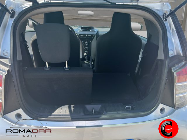TOYOTA iQ usata, con Volante multifunzione