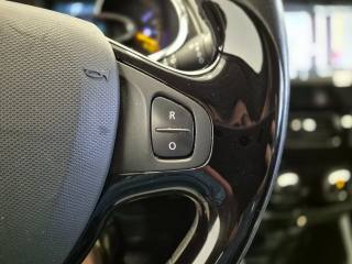 RENAULT Clio usata, con Volante in pelle