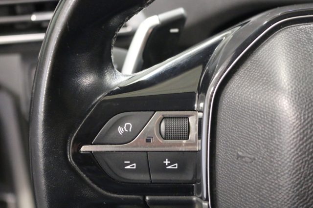 PEUGEOT 5008 usata 26