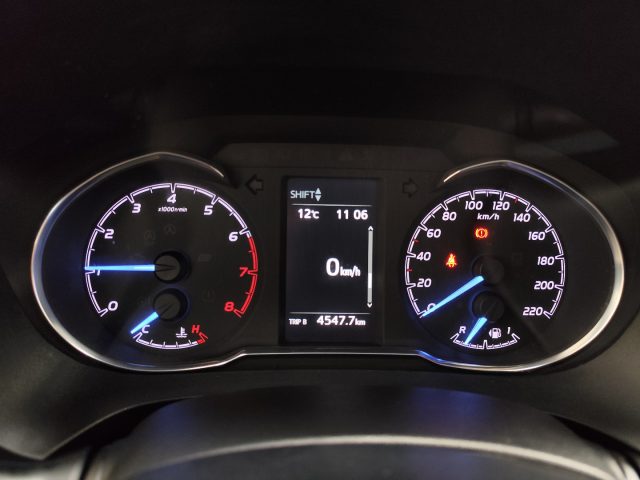 TOYOTA Yaris usata 16